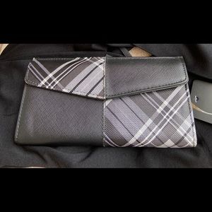 Steve Madden limited edition like leather wallet